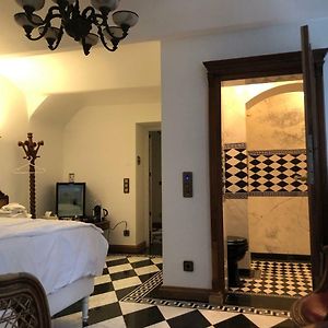 Design Kamer met een King Size Bed